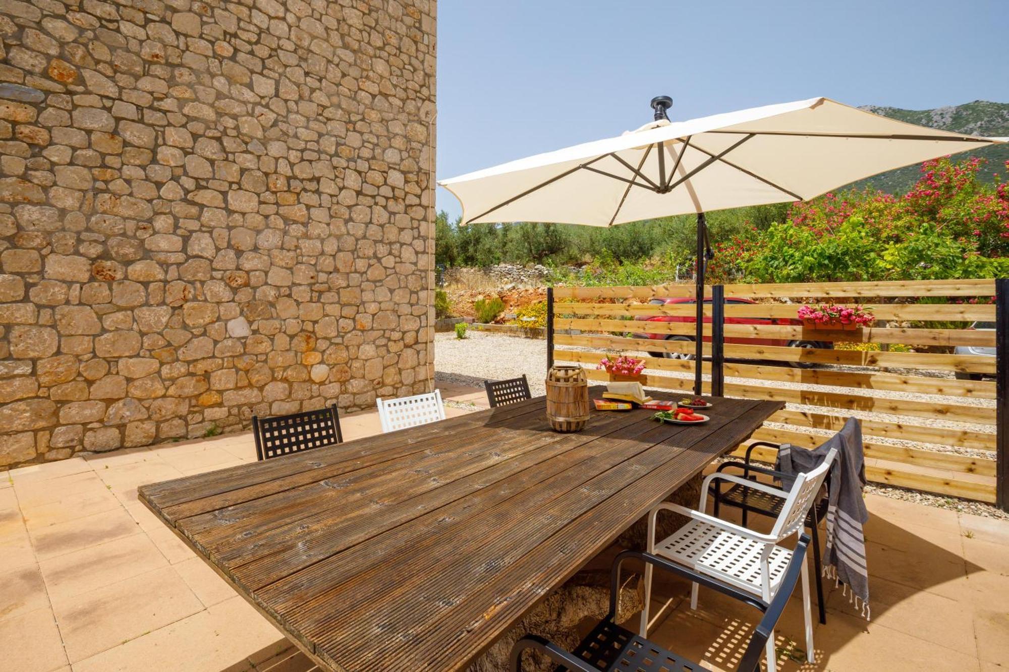 La Pietra Maisonettes Neokhorion  Luaran gambar